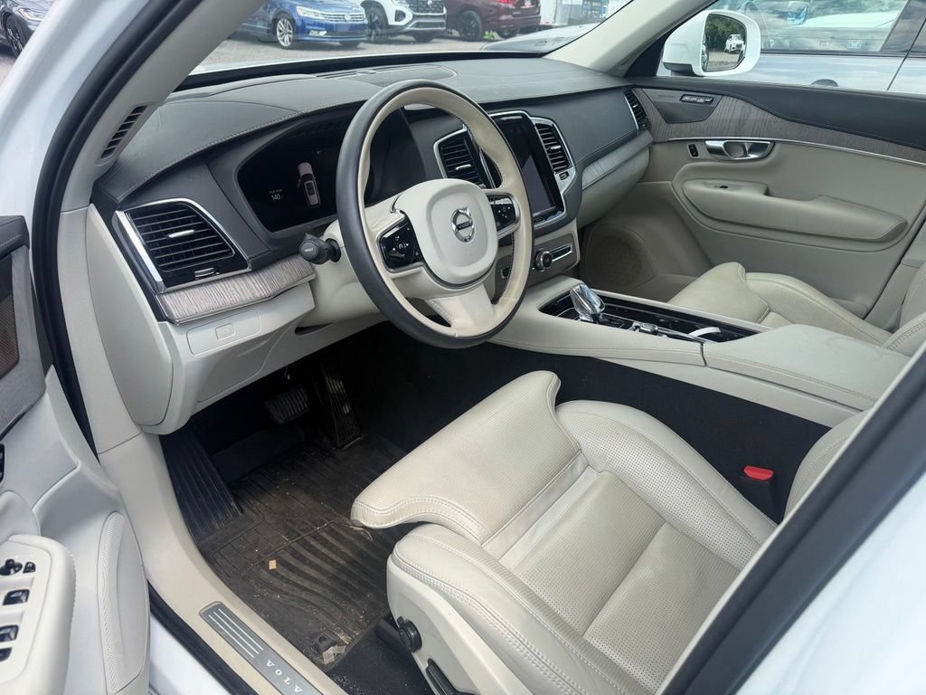 Used 2024 Volvo XC90 B6 Ultimate w/ Protection Package Premier AWD/4WD image 18