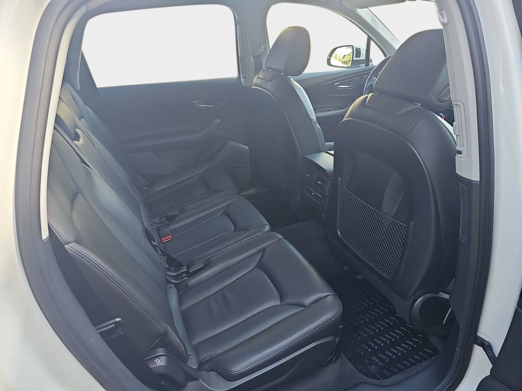 Used 2018 Audi Q7 3.0T Premium Plus w/ Premium Plus Package image 14