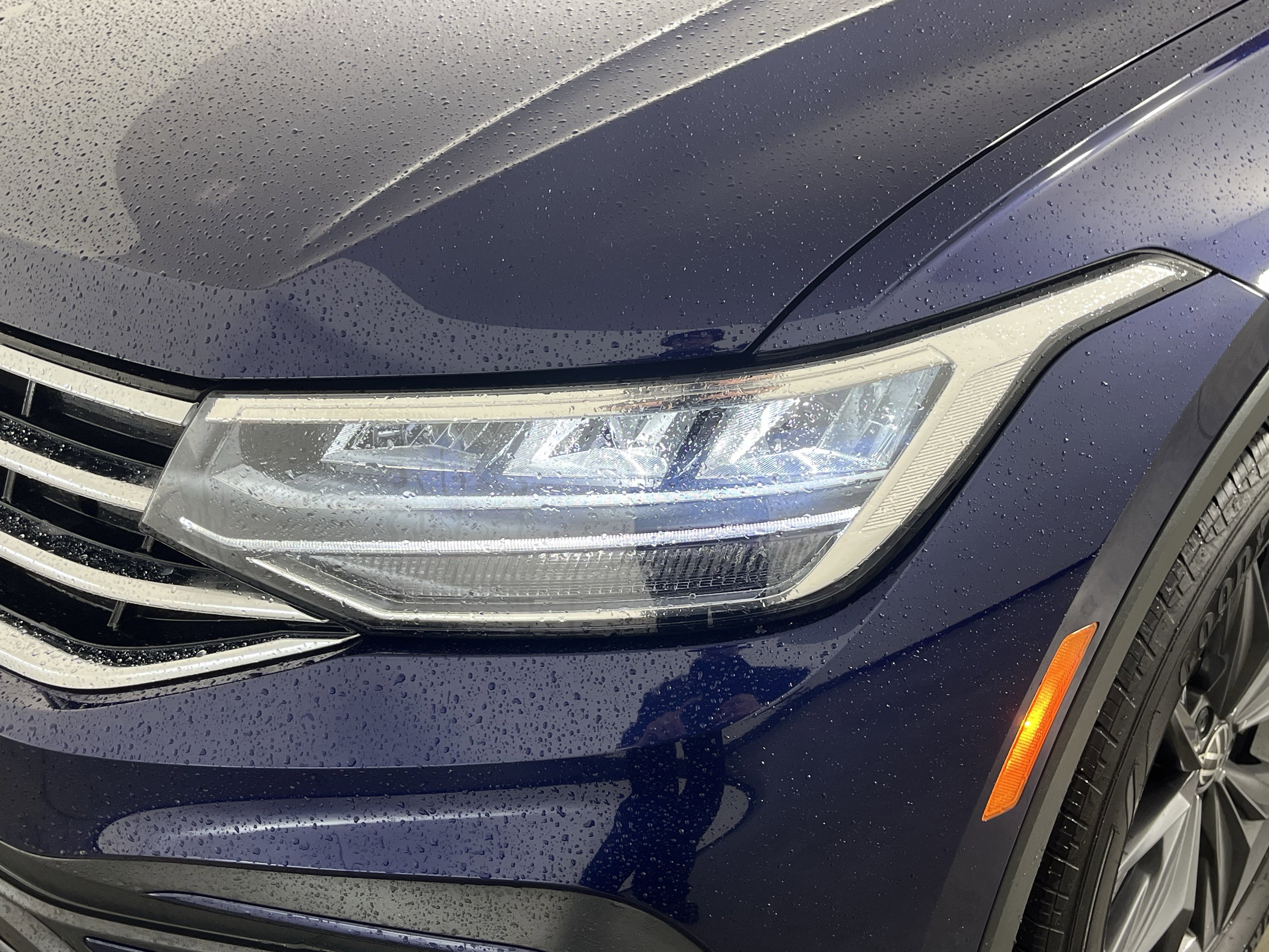 Certified 2022 Volkswagen Tiguan SE w/ Panoramic Sunroof Package image 25