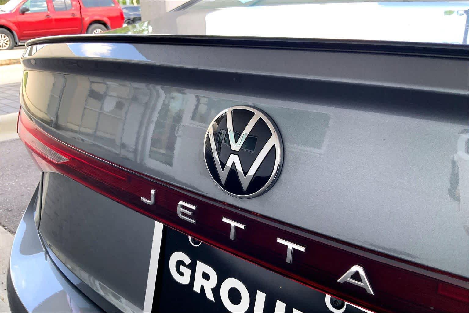 Used 2026 Volkswagen Jetta Sport FWD image 32