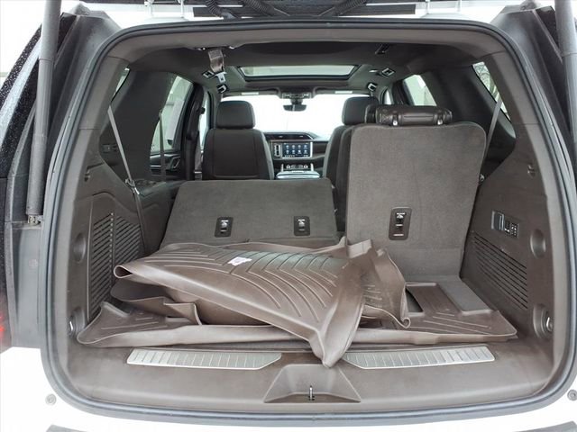 Used 2021 GMC Yukon Denali w/ Denali Premium Package image 22