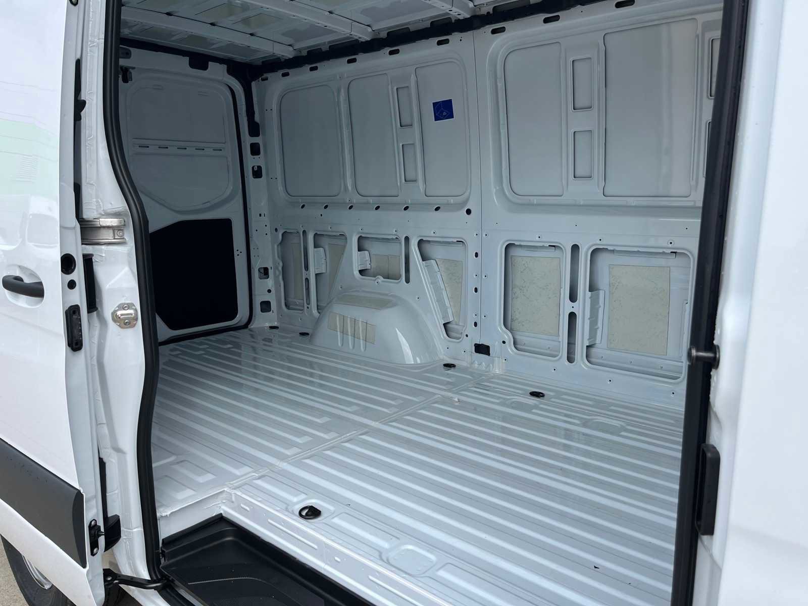 New 2025 Mercedes-Benz Sprinter 2500 image 11