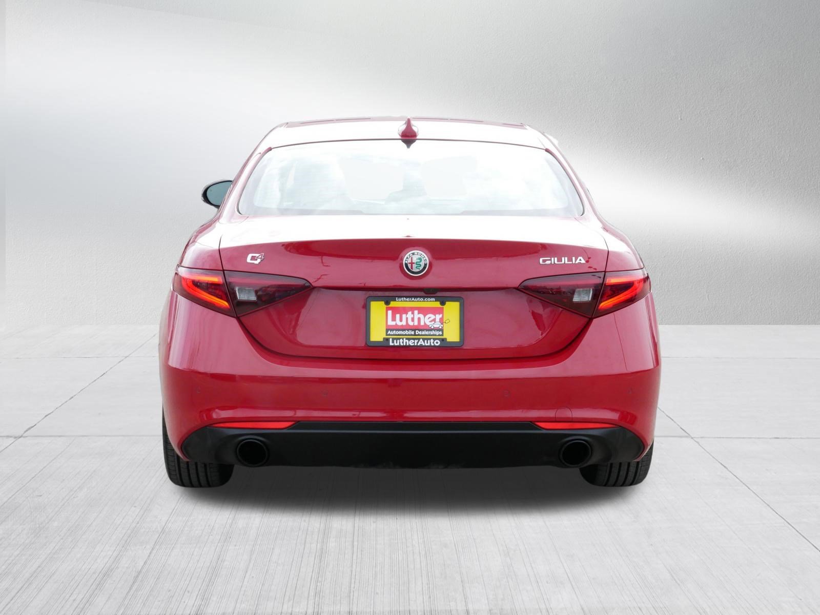 Used 2022 Alfa Romeo Giulia Sprint image 6