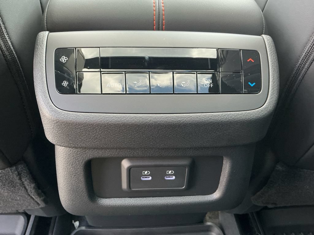 New 2026 Nissan Pathfinder Rock Creek AWD/4WD image 32