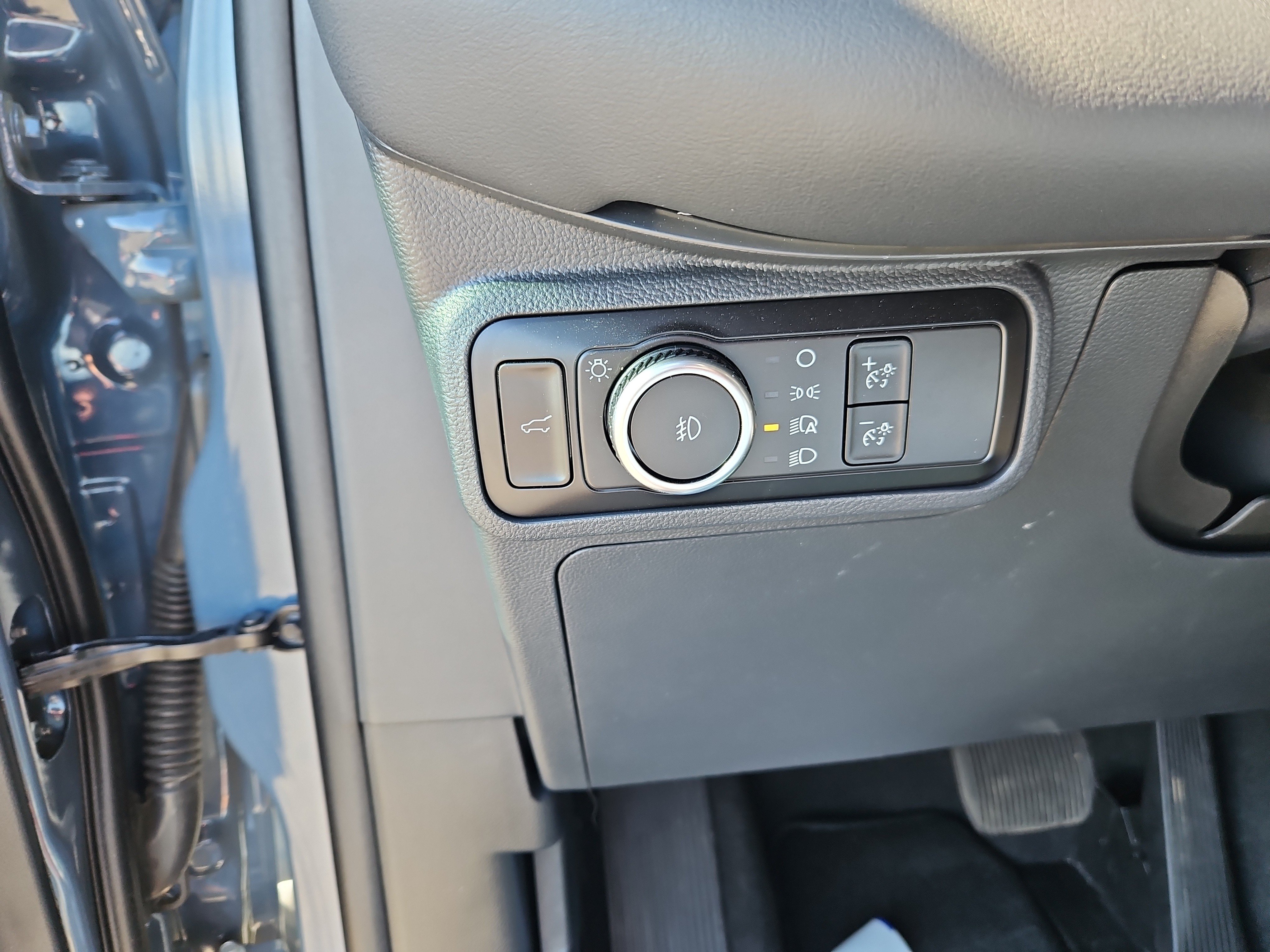 Certified 2025 Ford Explorer ST w/ Sun And Sound Package AWD/4WD image 22