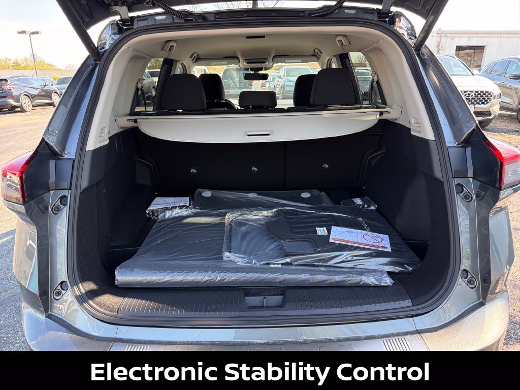 Certified 2026 Nissan Rogue SV AWD/4WD image 29