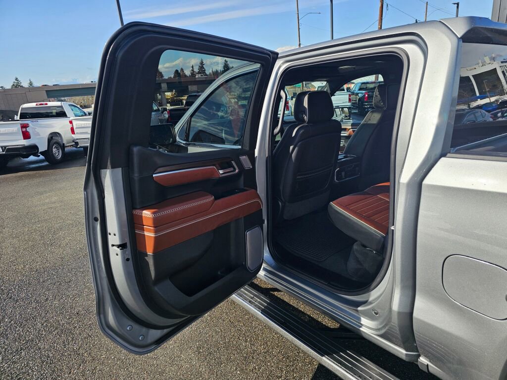 Used 2025 GMC Sierra 1500 Denali Ultimate AWD/4WD image 23