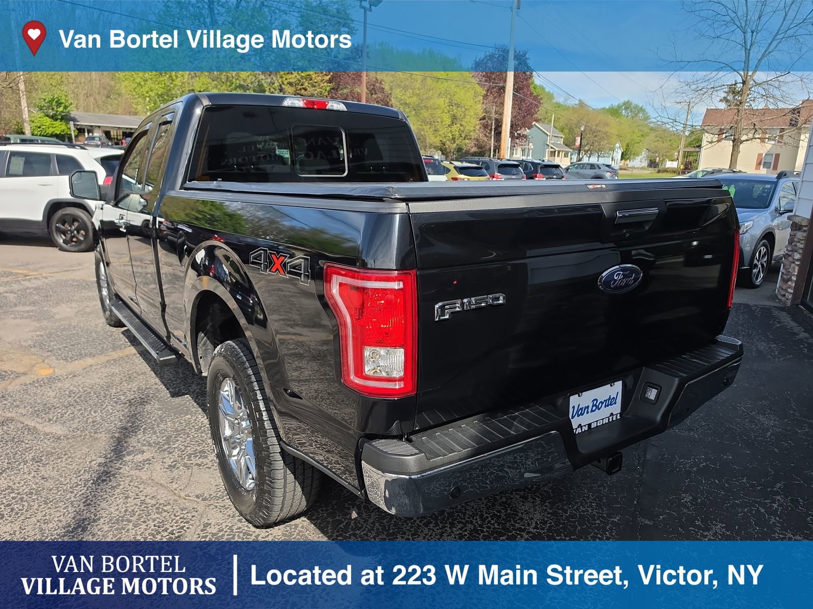 Used 2017 Ford F150 XLT w/ Equipment Group 302A Luxury AWD/4WD image 8