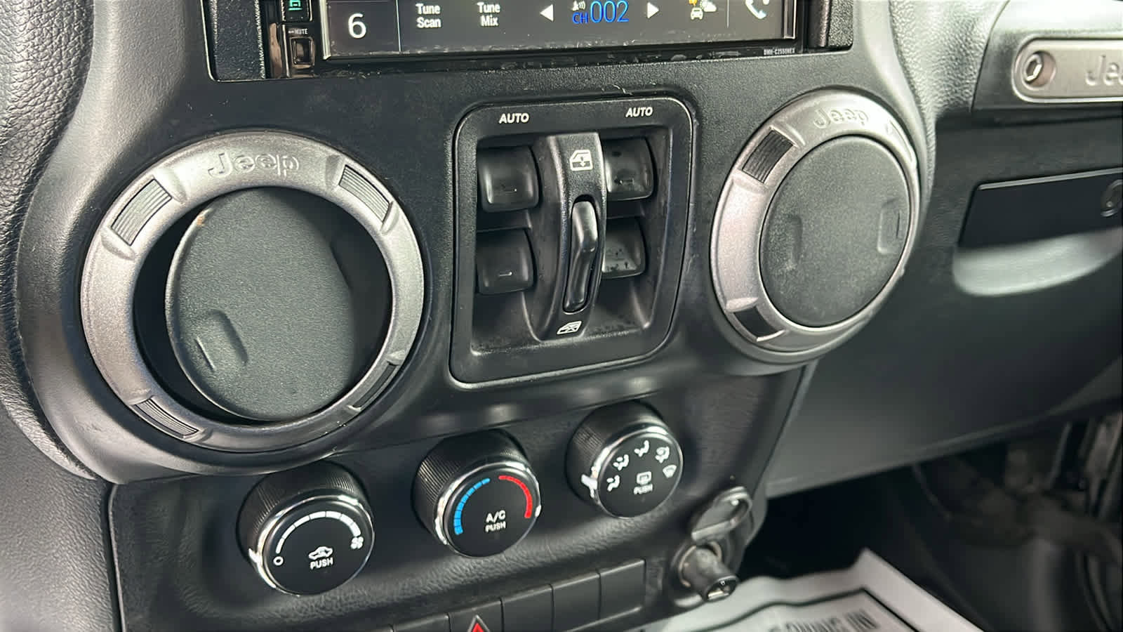 Used 2011 Jeep Wrangler Unlimited Sport AWD/4WD image 18