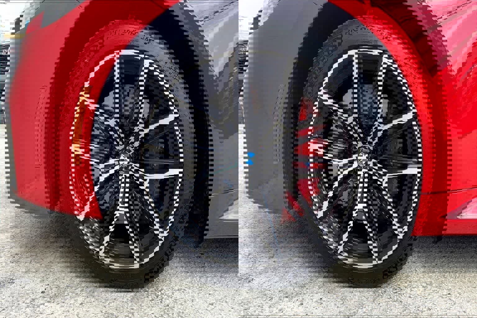 Used 2024 BMW M2 w/ Lighting Package image 8