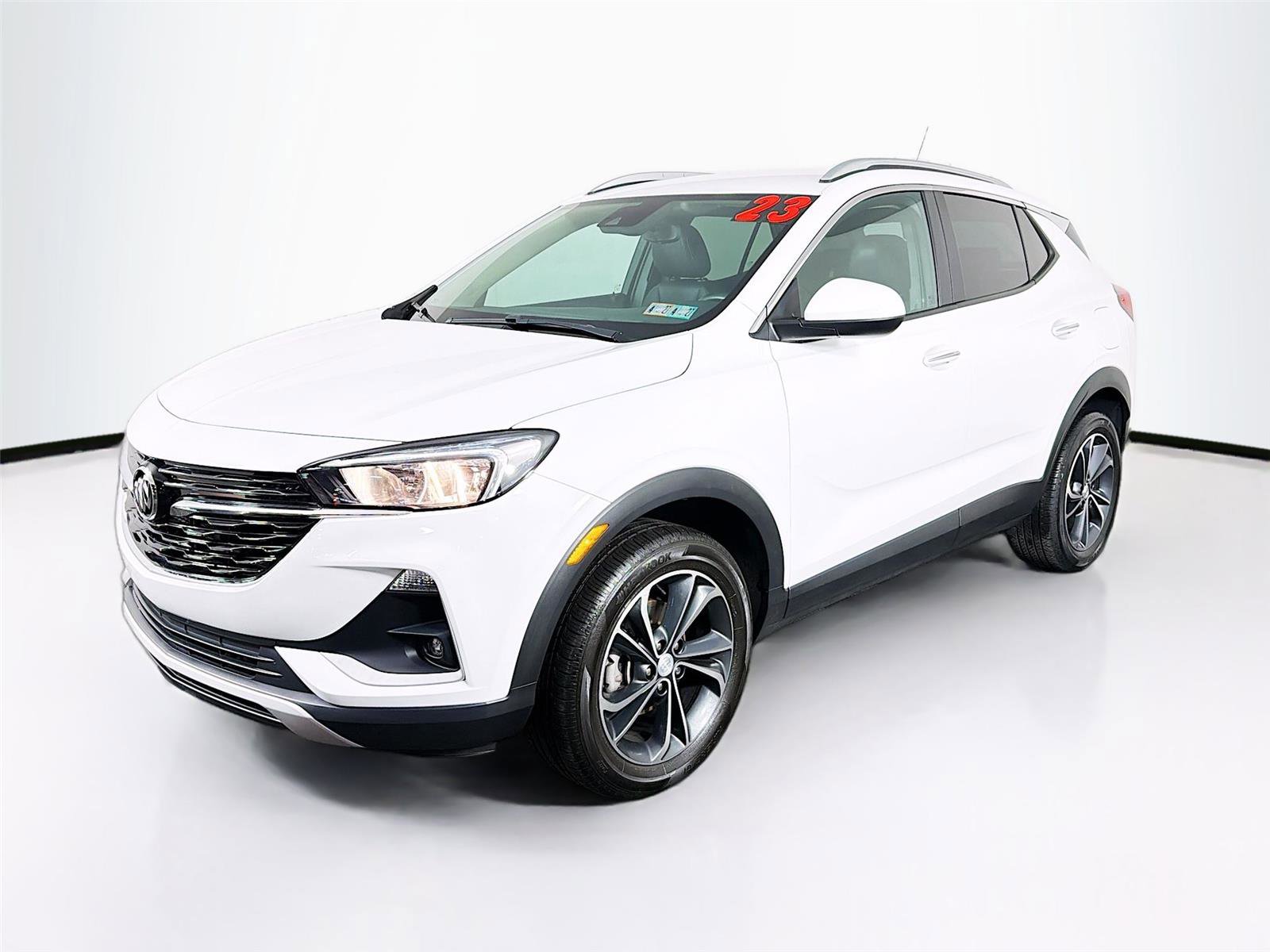 Used 2023 Buick Encore GX Select image 3