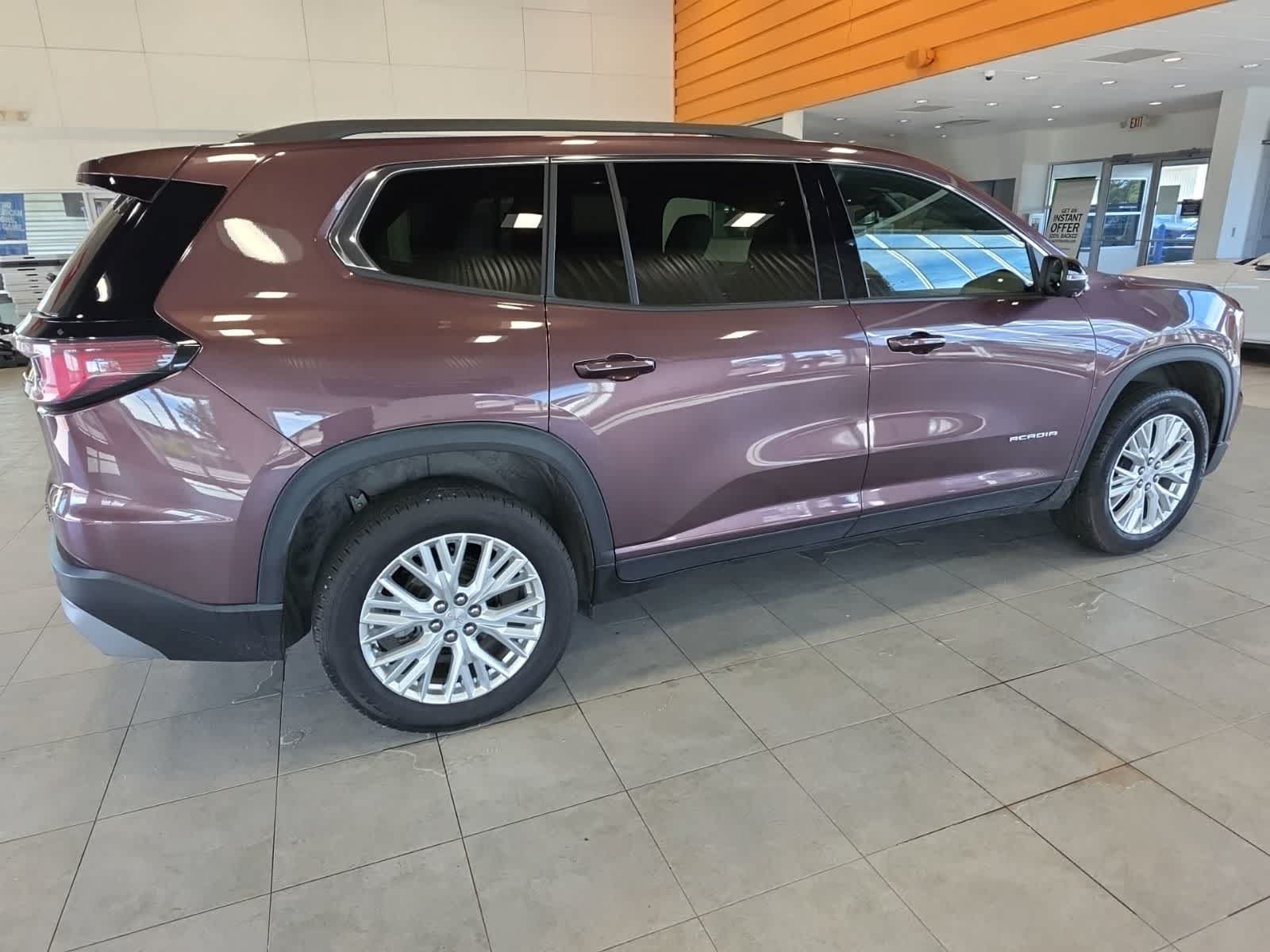 Used 2024 GMC Acadia Elevation AWD/4WD image 8