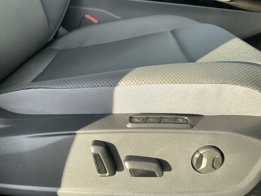 New 2026 Volkswagen ID.4 Pro S AWD/4WD image 16