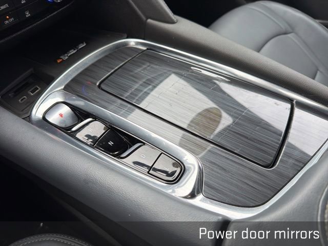 Used 2023 Buick Enclave Essence w/ Sport Touring Edition image 34