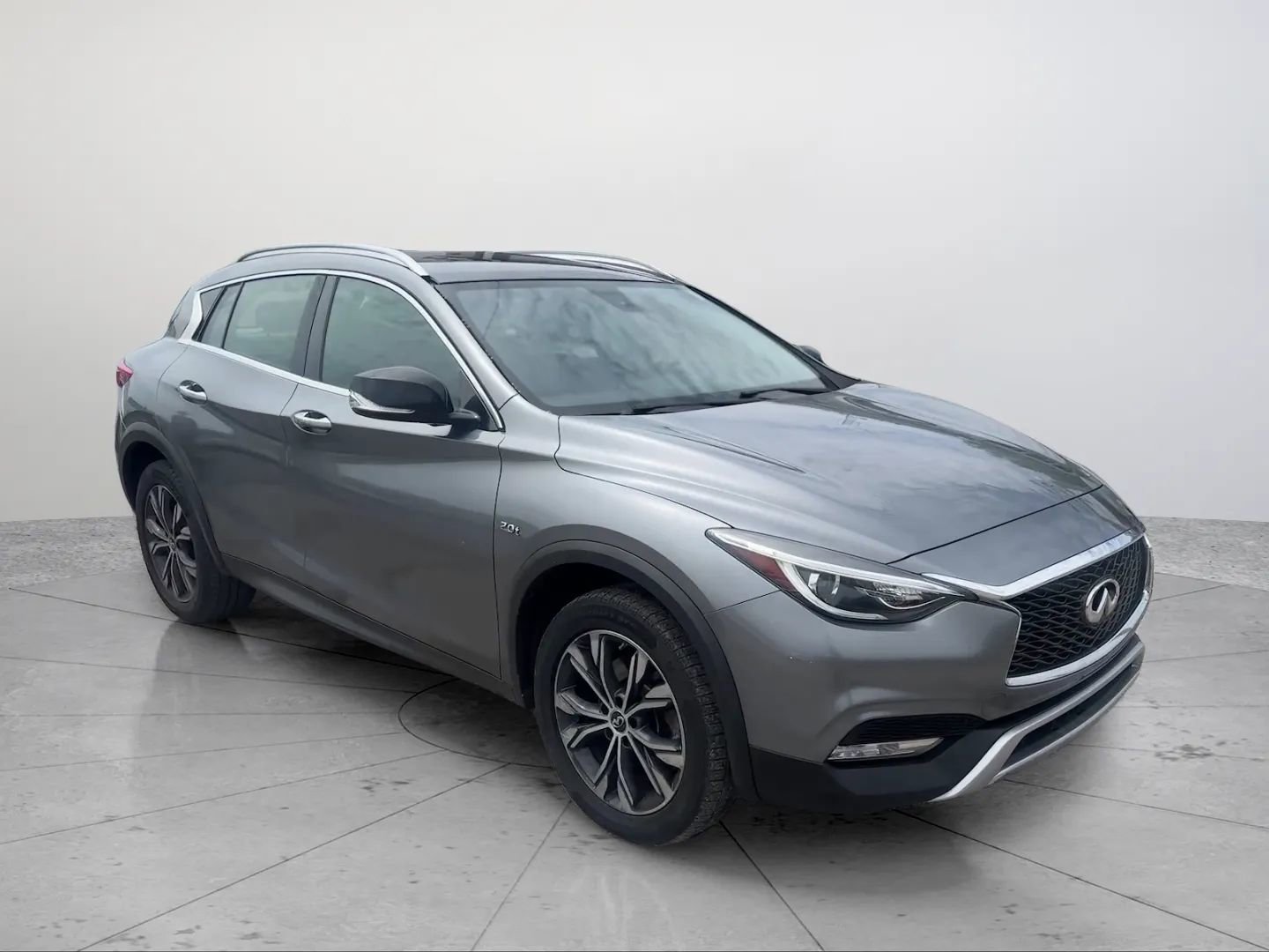 Used 2018 INFINITI QX30 Premium w/ Cargo Package AWD/4WD image 13