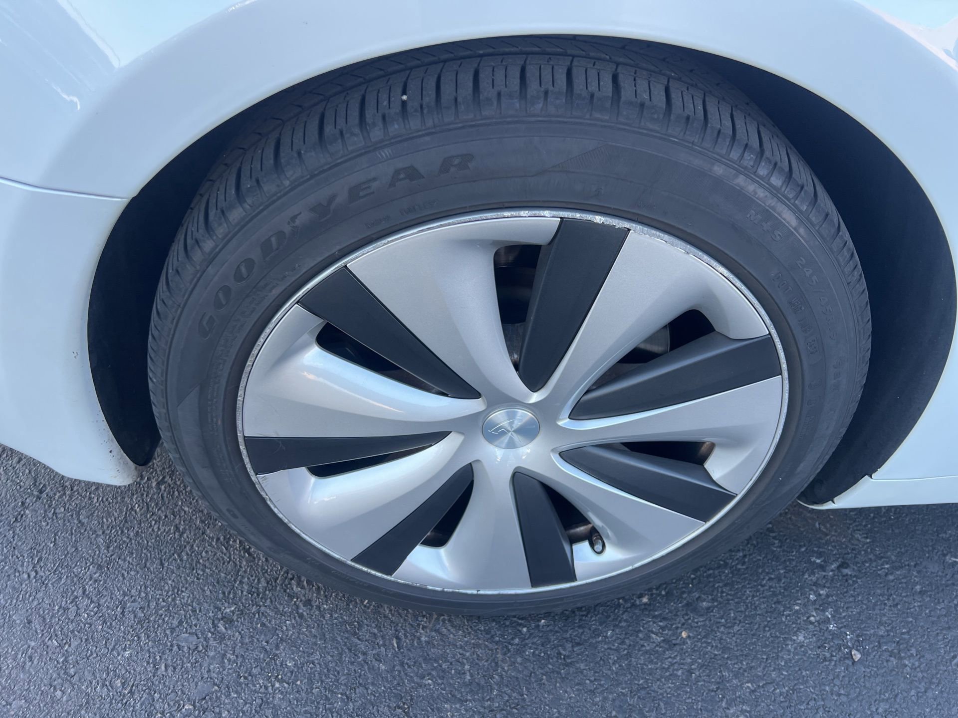 Used 2020 Tesla Model S Long Range AWD/4WD image 12