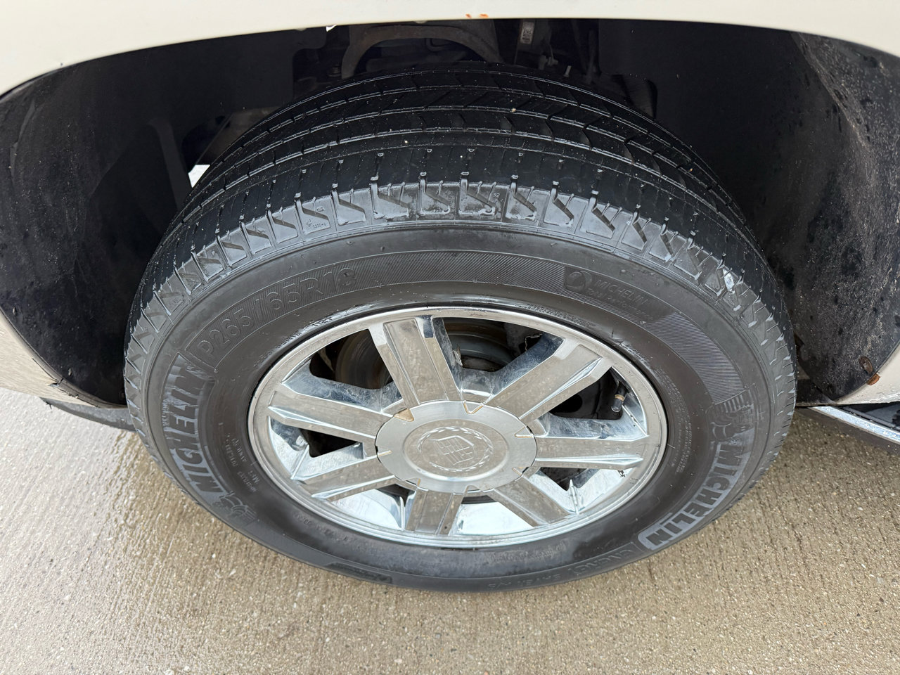 Used 2009 Cadillac Escalade ESV AWD image 11