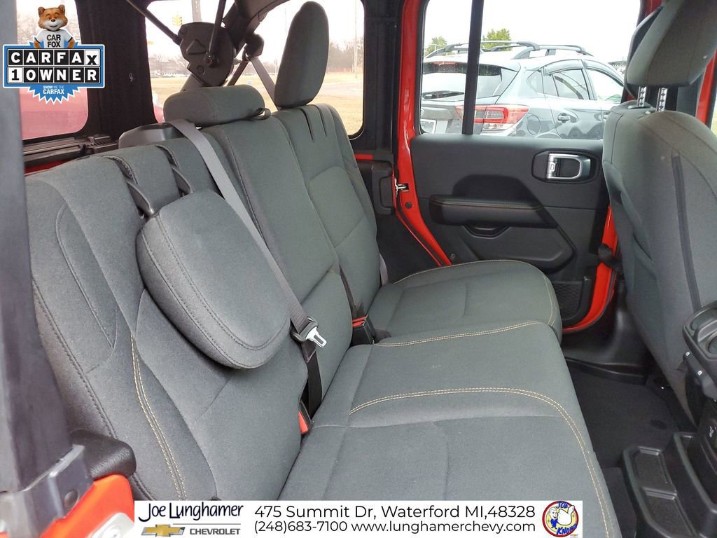 Used 2024 Jeep Wrangler Unlimited Sahara image 26
