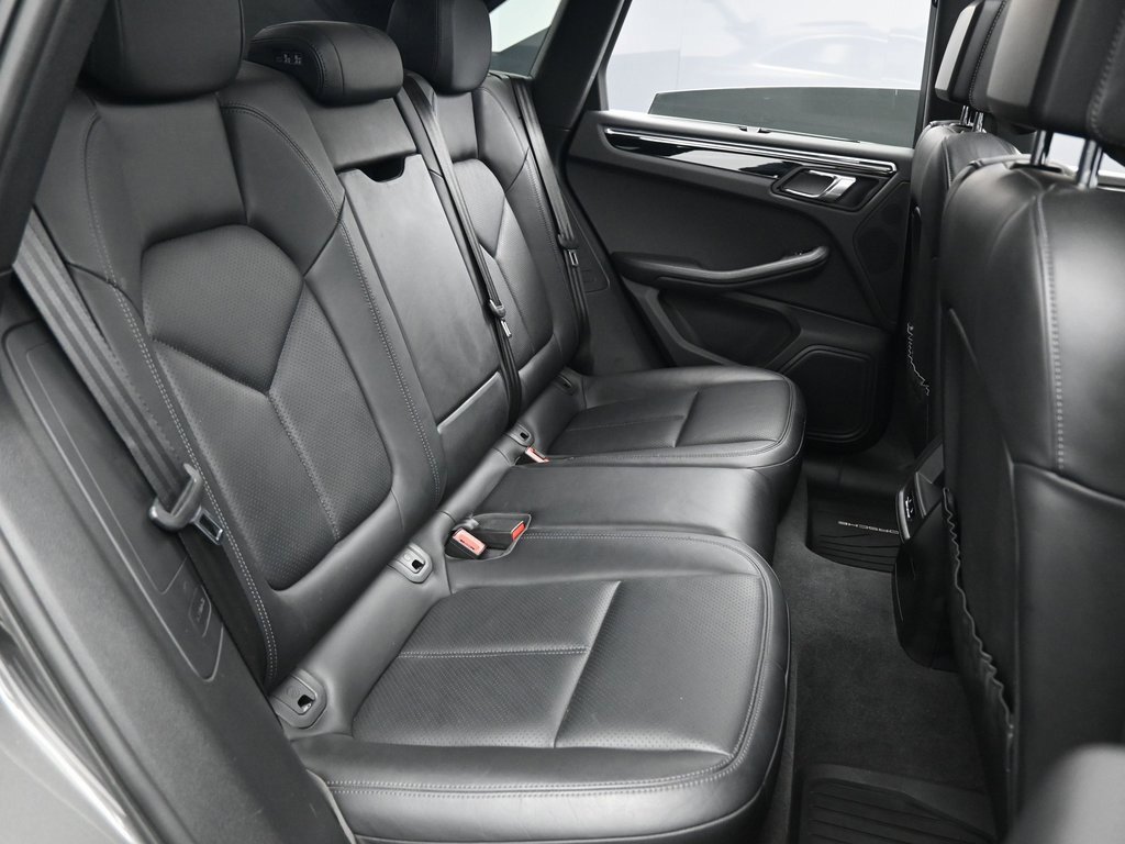 Used 2015 Porsche Macan S image 29