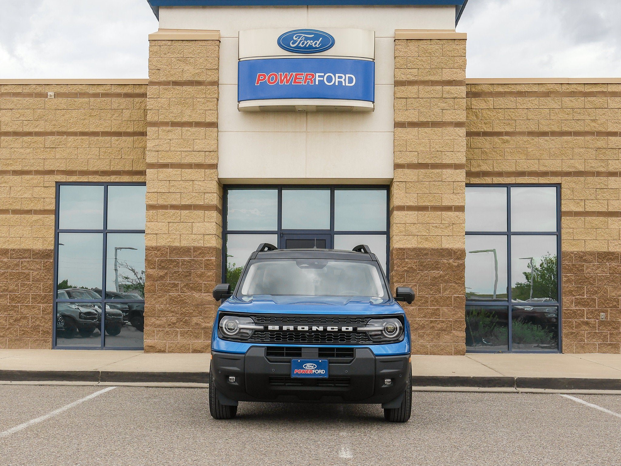 New 2026 Ford Bronco Sport Outer Banks w/ Outer Banks Tech Package+ AWD/4WD image 3