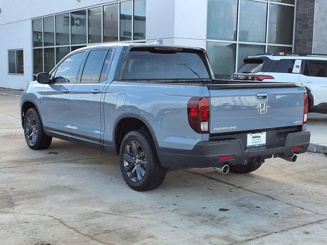 Used 2023 Honda Ridgeline Sport image 2