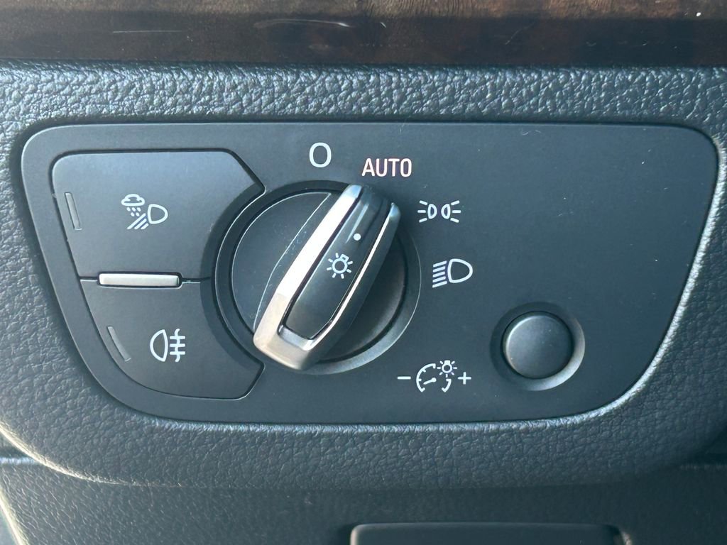 Used 2018 Audi Q5 2.0T Premium image 24