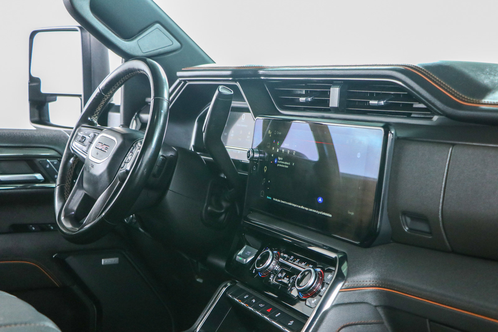 Used 2024 GMC Sierra 2500 AT4 w/ AT4 Premium Plus Package AWD/4WD image 30