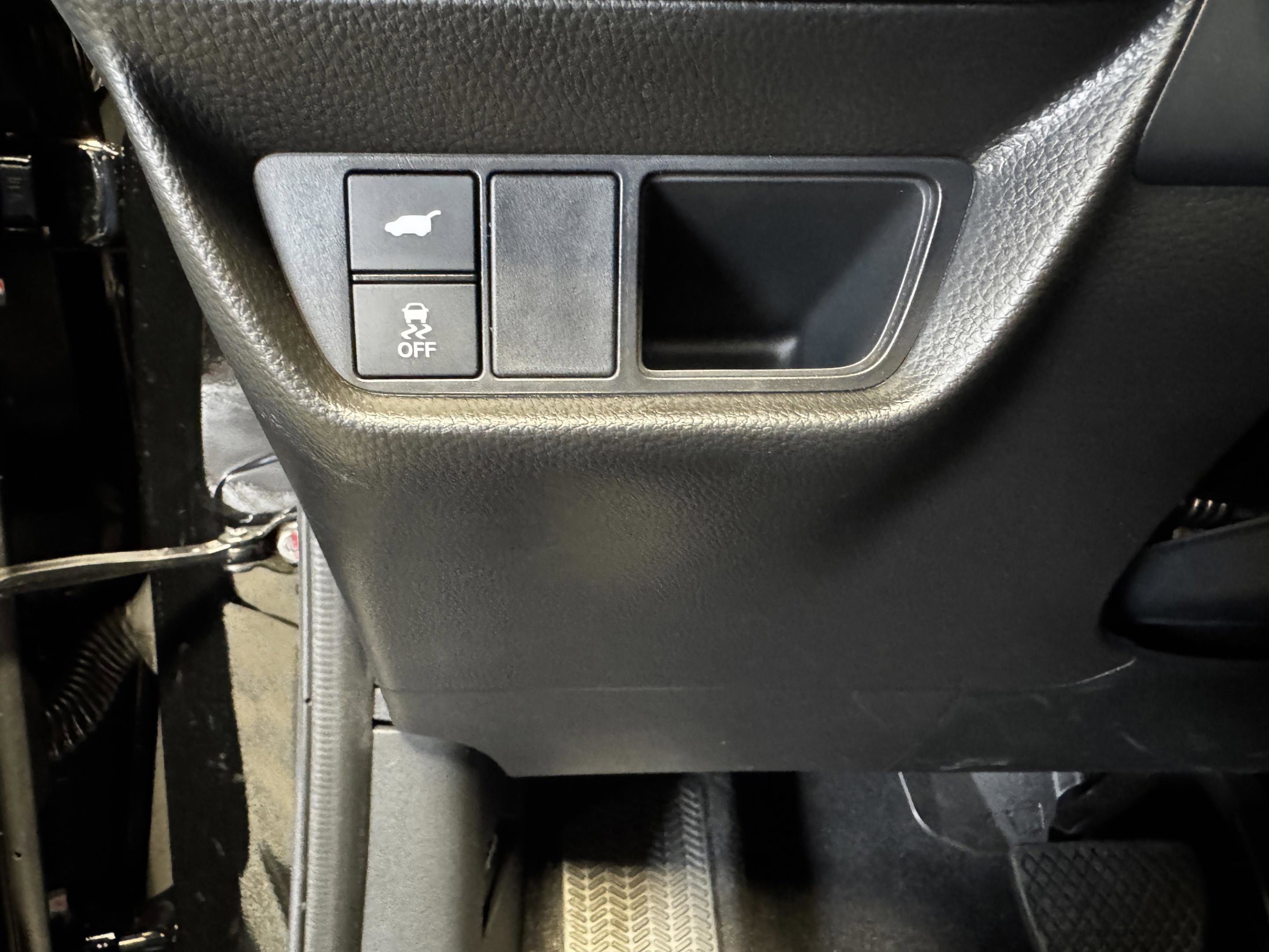 Certified 2025 Acura ADX FWD image 21