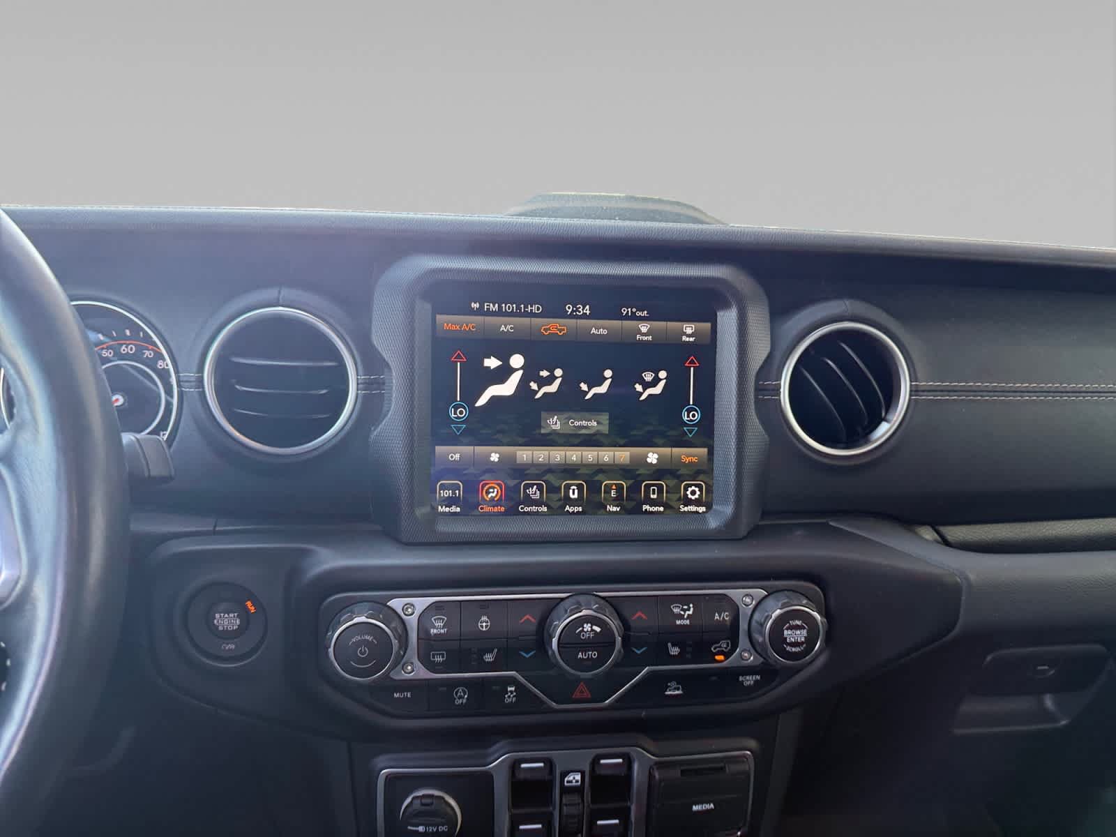 Used 2021 Jeep Gladiator Overland w/ Popular Equipment Package AWD/4WD image 15