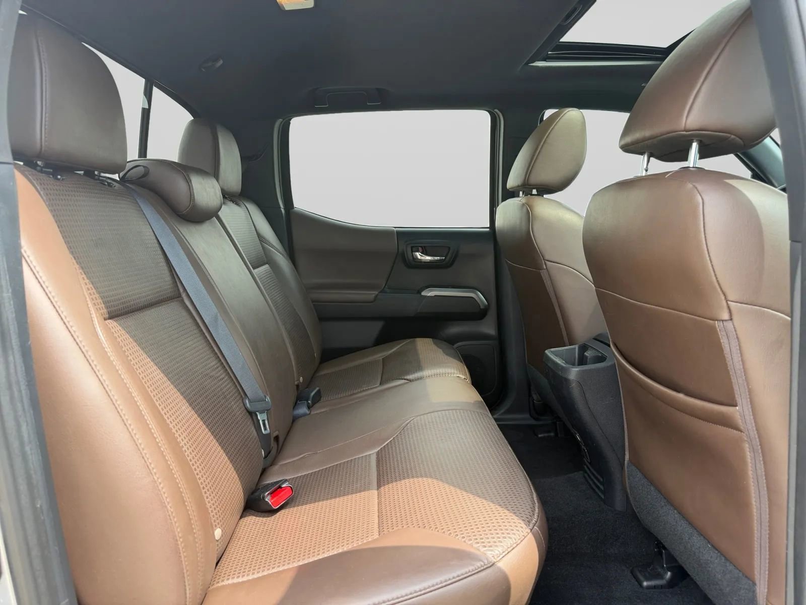 Used 2020 Toyota Tacoma Limited AWD/4WD image 32