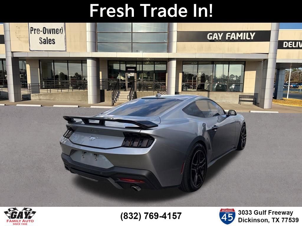 Used 2024 Ford Mustang Coupe image 9