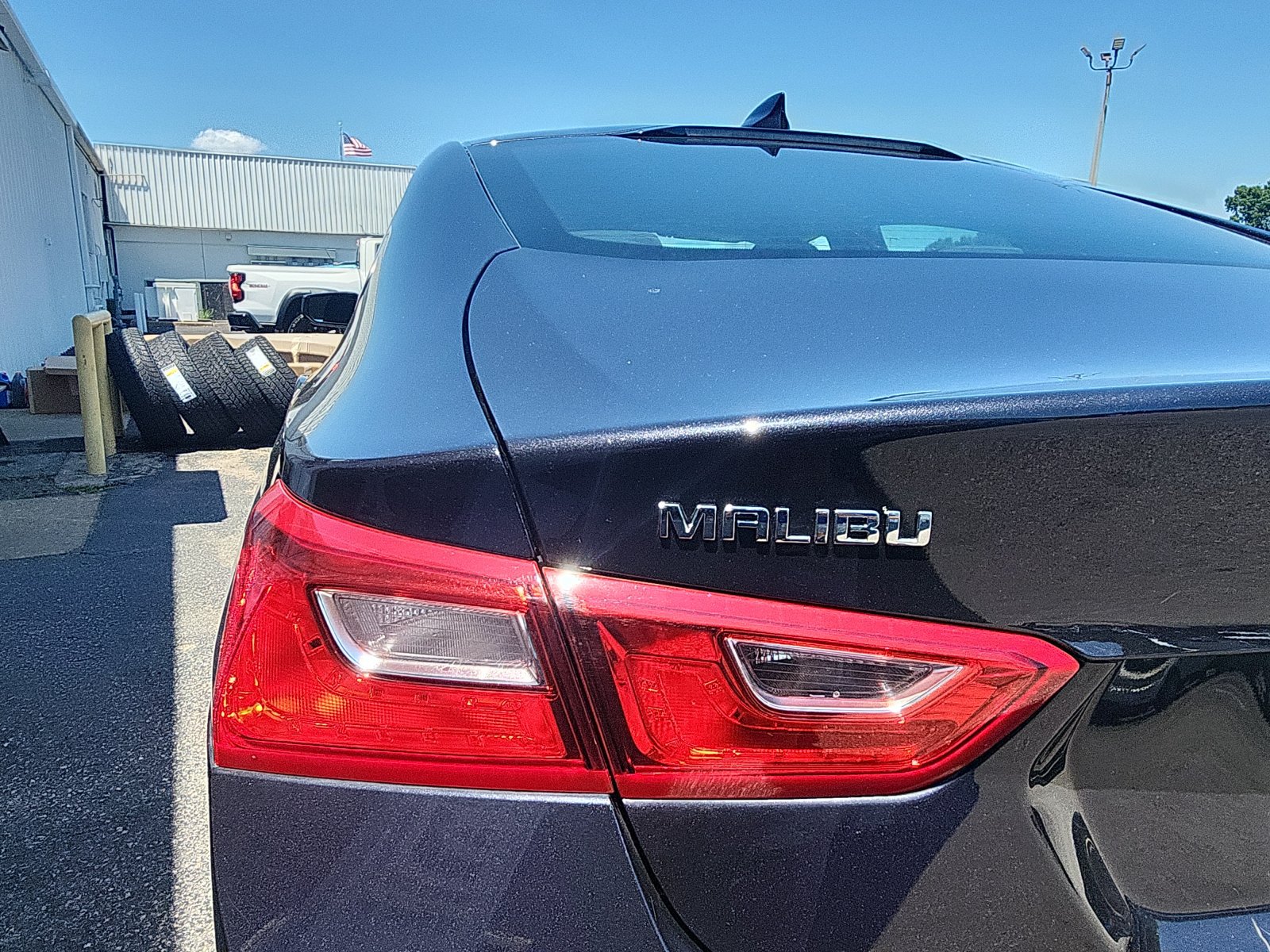 Used 2023 Chevrolet Malibu LT w/ LPO, Floor Liner Package FWD image 10