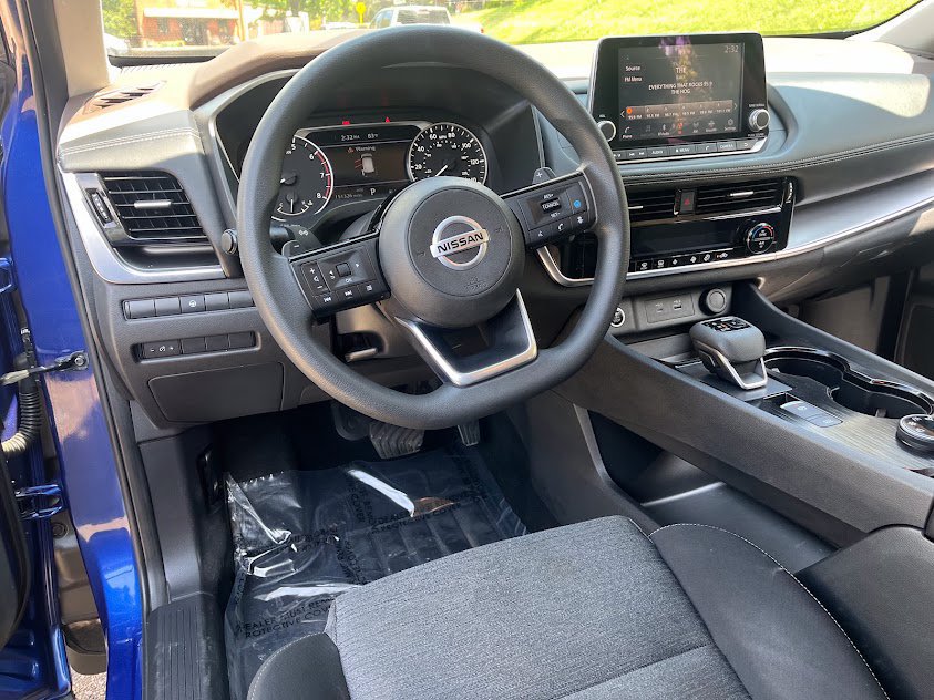 Used 2021 Nissan Rogue SV AWD/4WD image 9