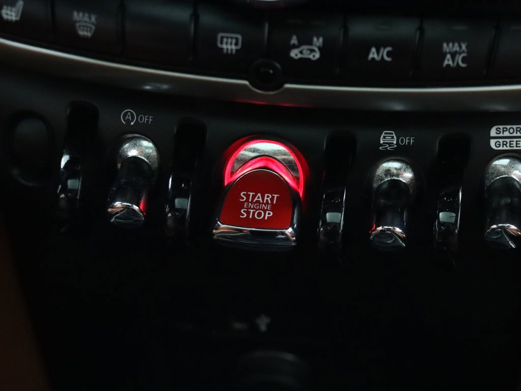 Used 2022 MINI Cooper Countryman S w/ Premium Package image 23