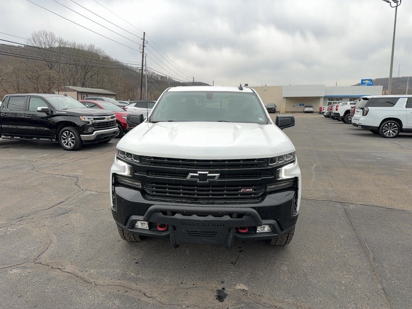Used 2021 Chevrolet Silverado 1500 LT Trail Boss w/ Convenience Package II AWD/4WD image 3