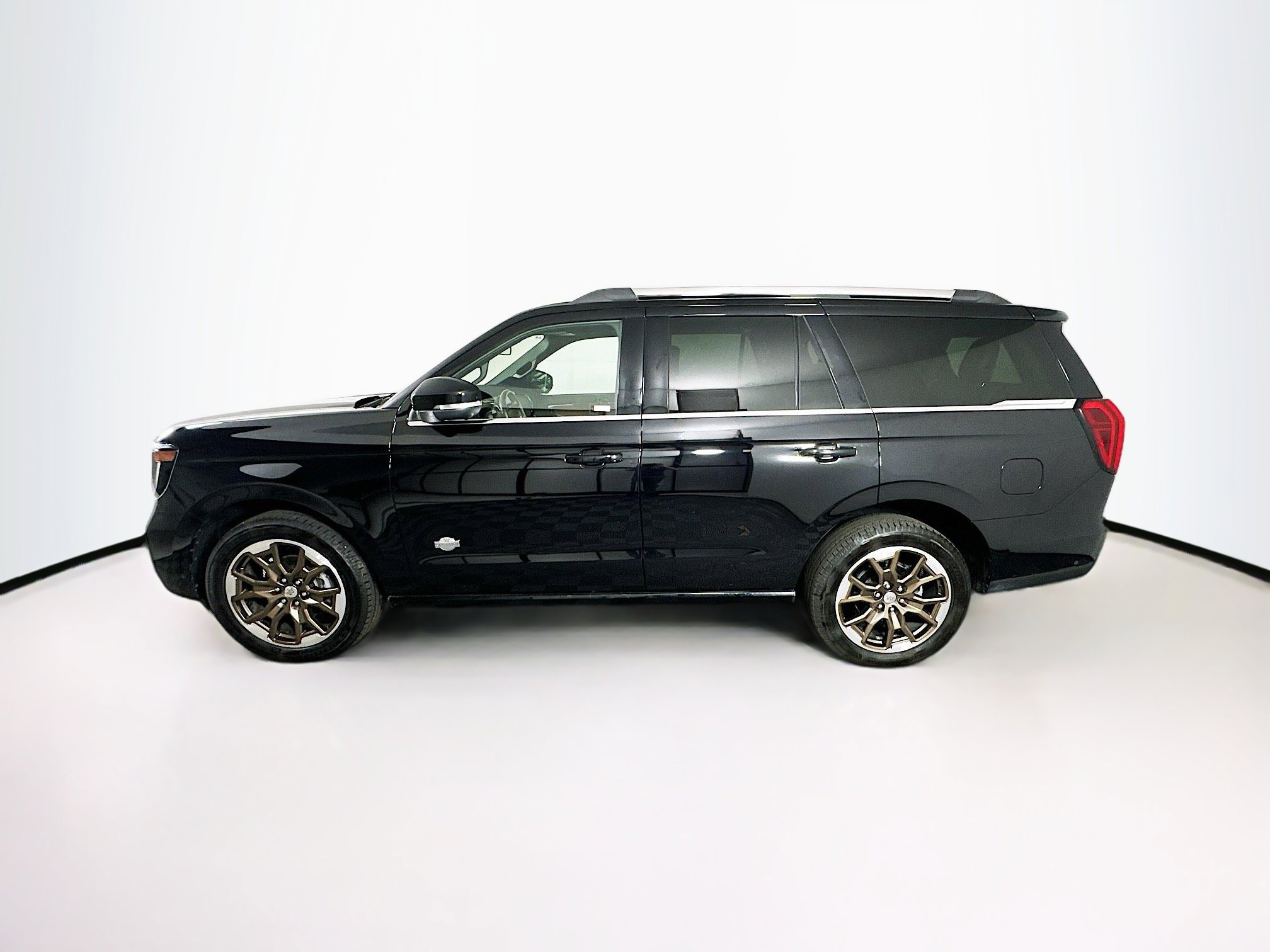 Used 2025 Ford Expedition King Ranch image 4