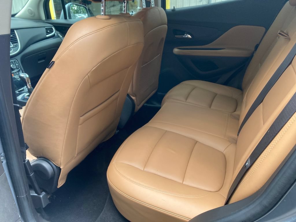 Used 2019 Buick Encore Essence w/ Experience Buick Package AWD/4WD image 32