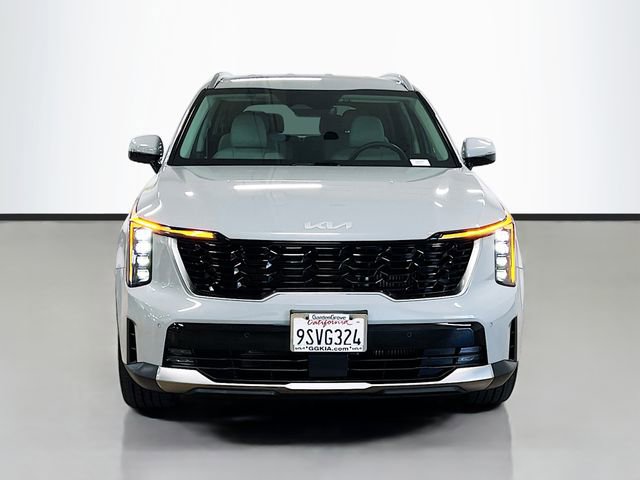 Certified 2025 Kia Sorento EX image 2