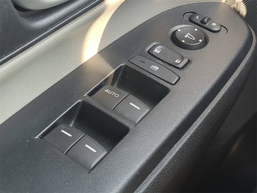 Used 2018 Honda CR-V LX image 20