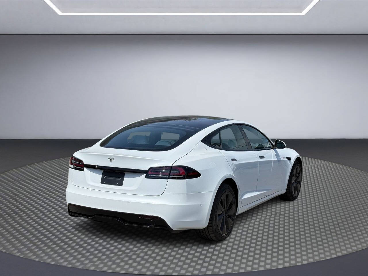 Used 2022 Tesla Model S AWD/4WD image 7