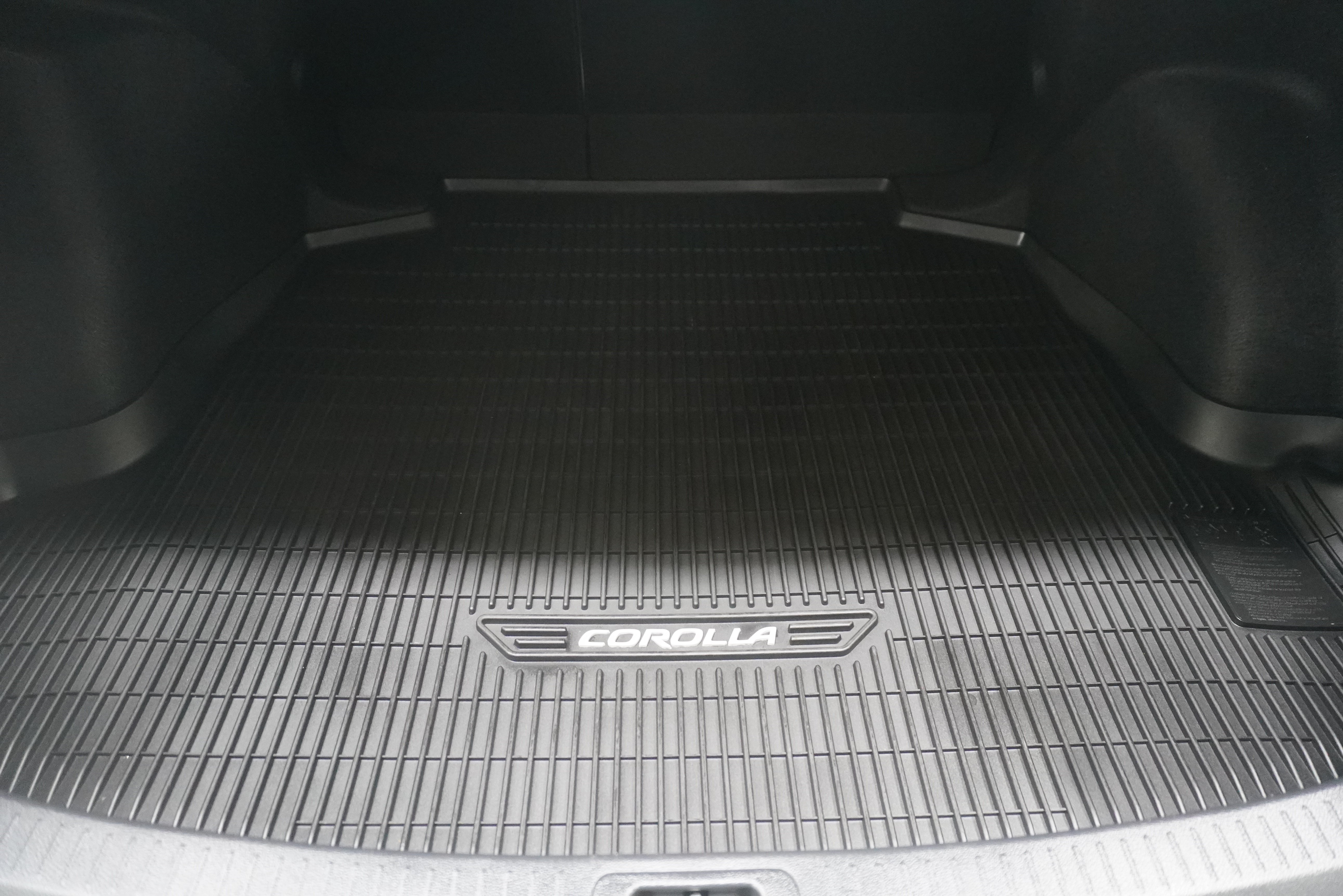 Used 2020 Toyota Corolla XLE FWD image 24