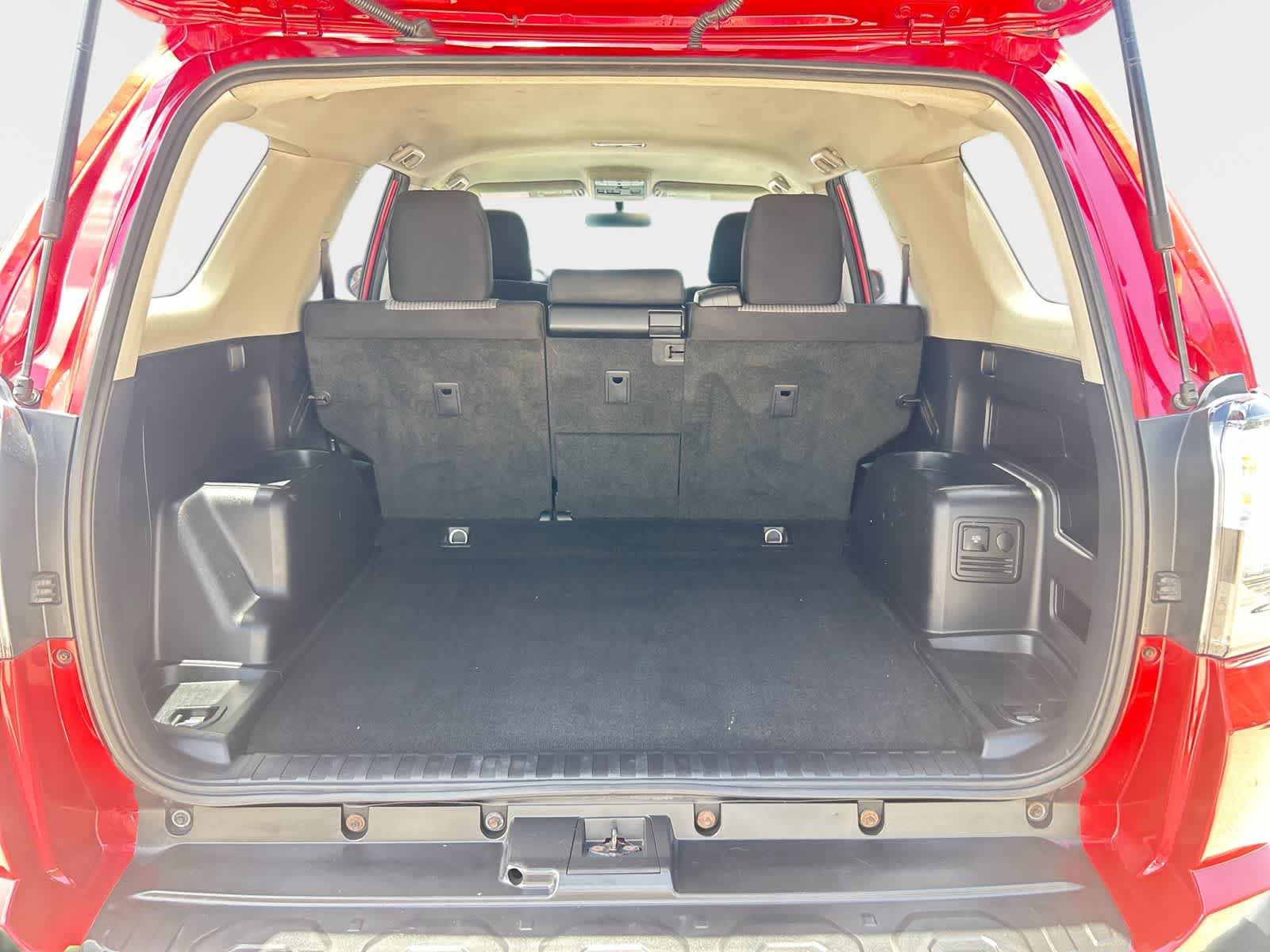 Used 2015 Toyota 4Runner SR5 AWD/4WD image 9