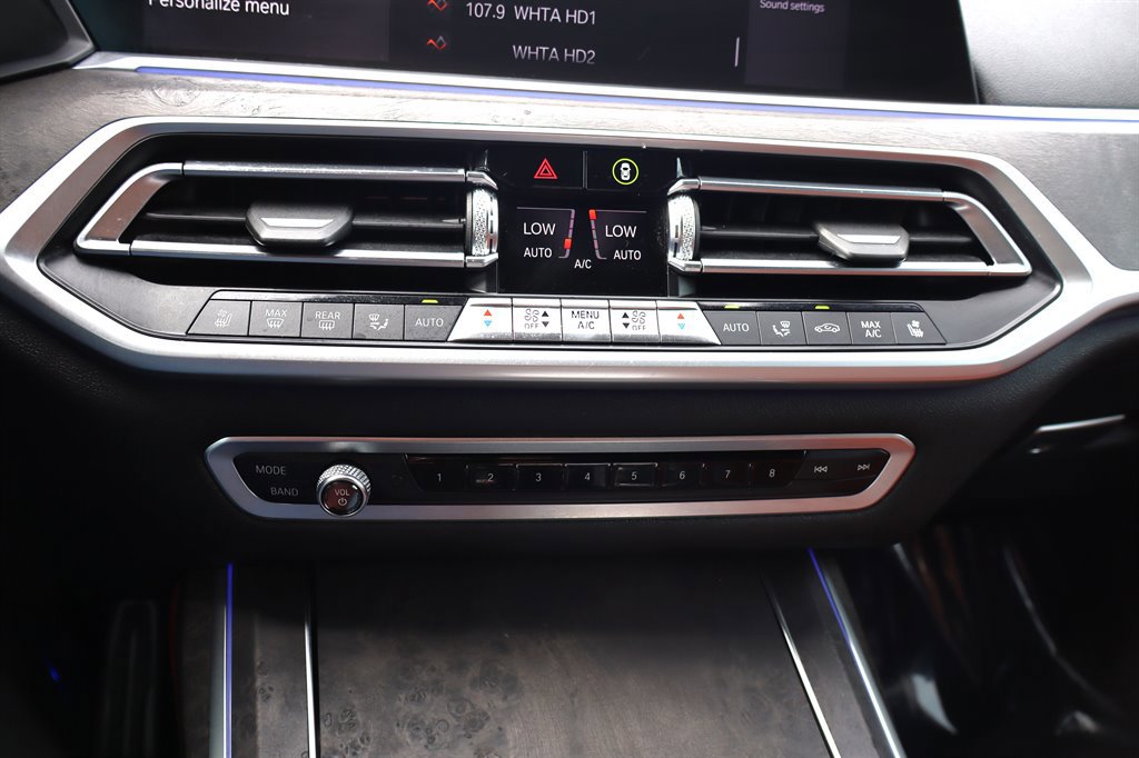 Used 2020 BMW X7 M50i AWD/4WD image 42