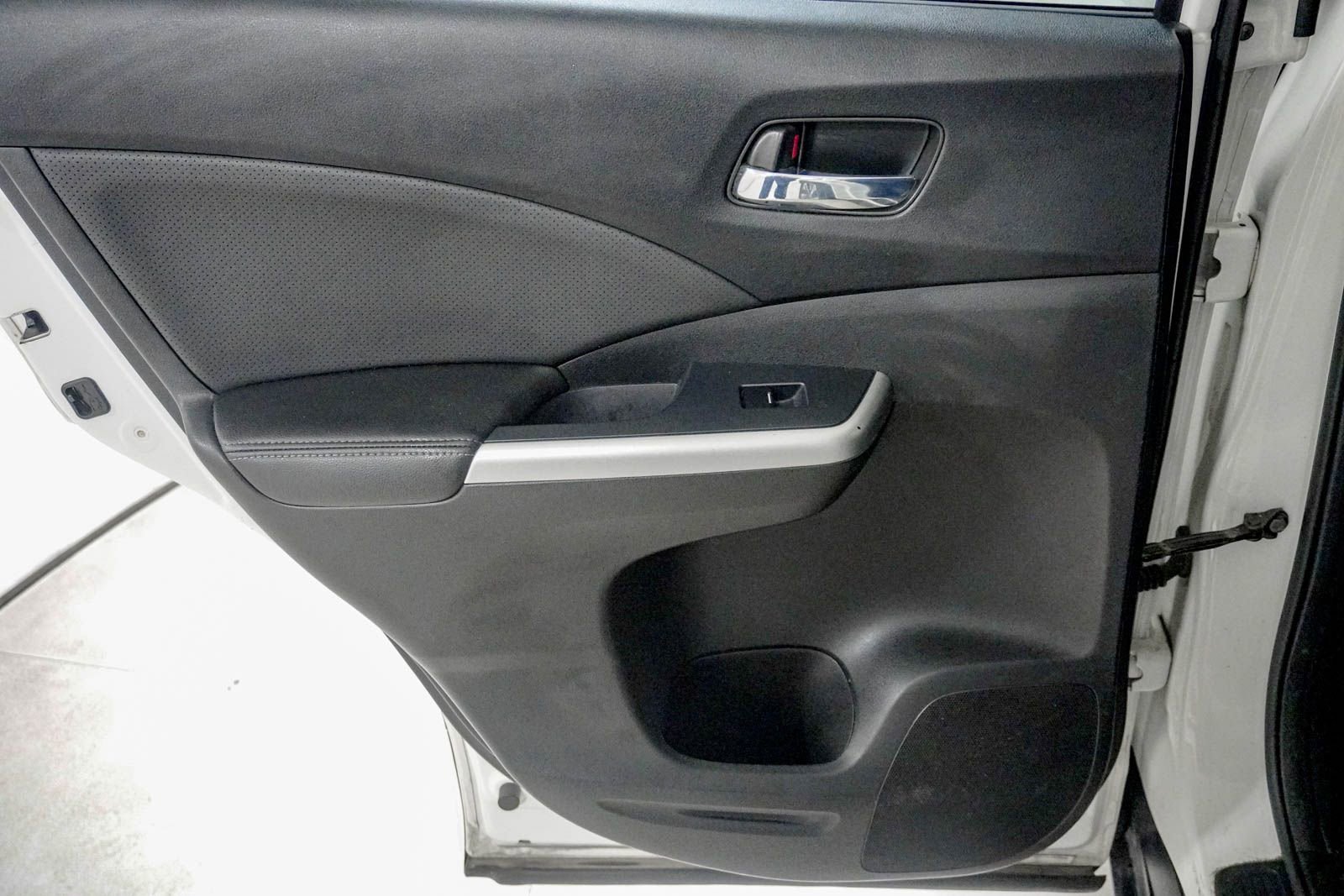 Used 2015 Honda CR-V Touring image 37