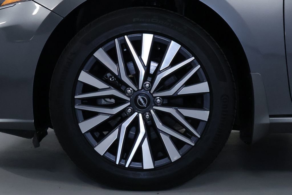 Used 2023 Nissan Altima 2.5 SV image 30