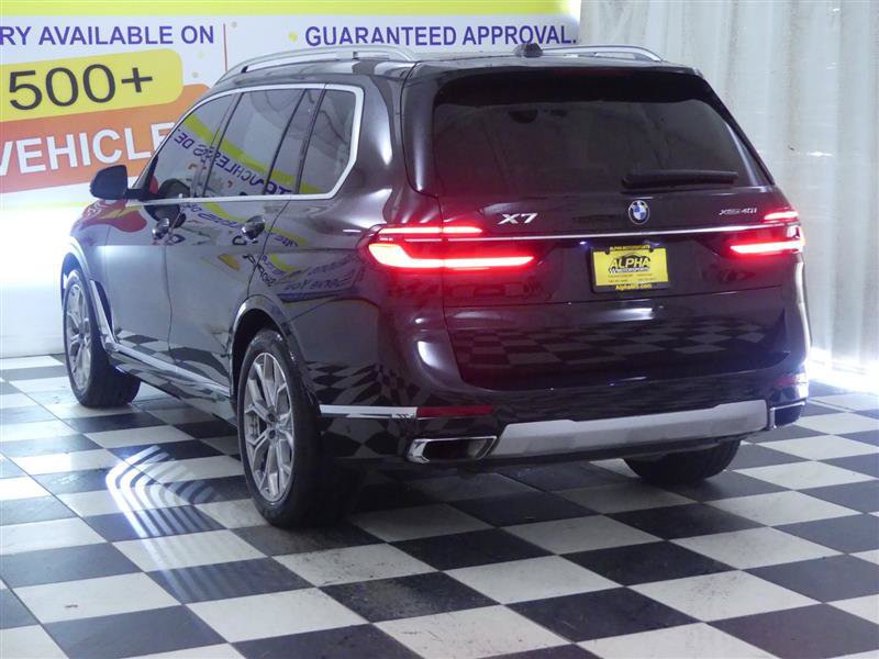 Used 2024 BMW X7 xDrive40i w/ Climate Comfort Package AWD/4WD image 5