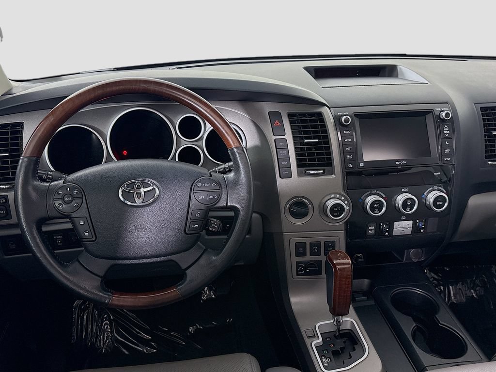 Used 2013 Toyota Sequoia Platinum AWD/4WD image 25