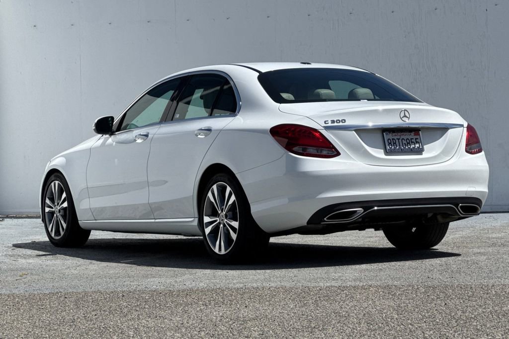 Used 2018 Mercedes-Benz C 300 Sedan image 5