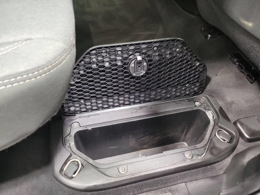 Used 2020 RAM 1500 Big Horn AWD/4WD image 19