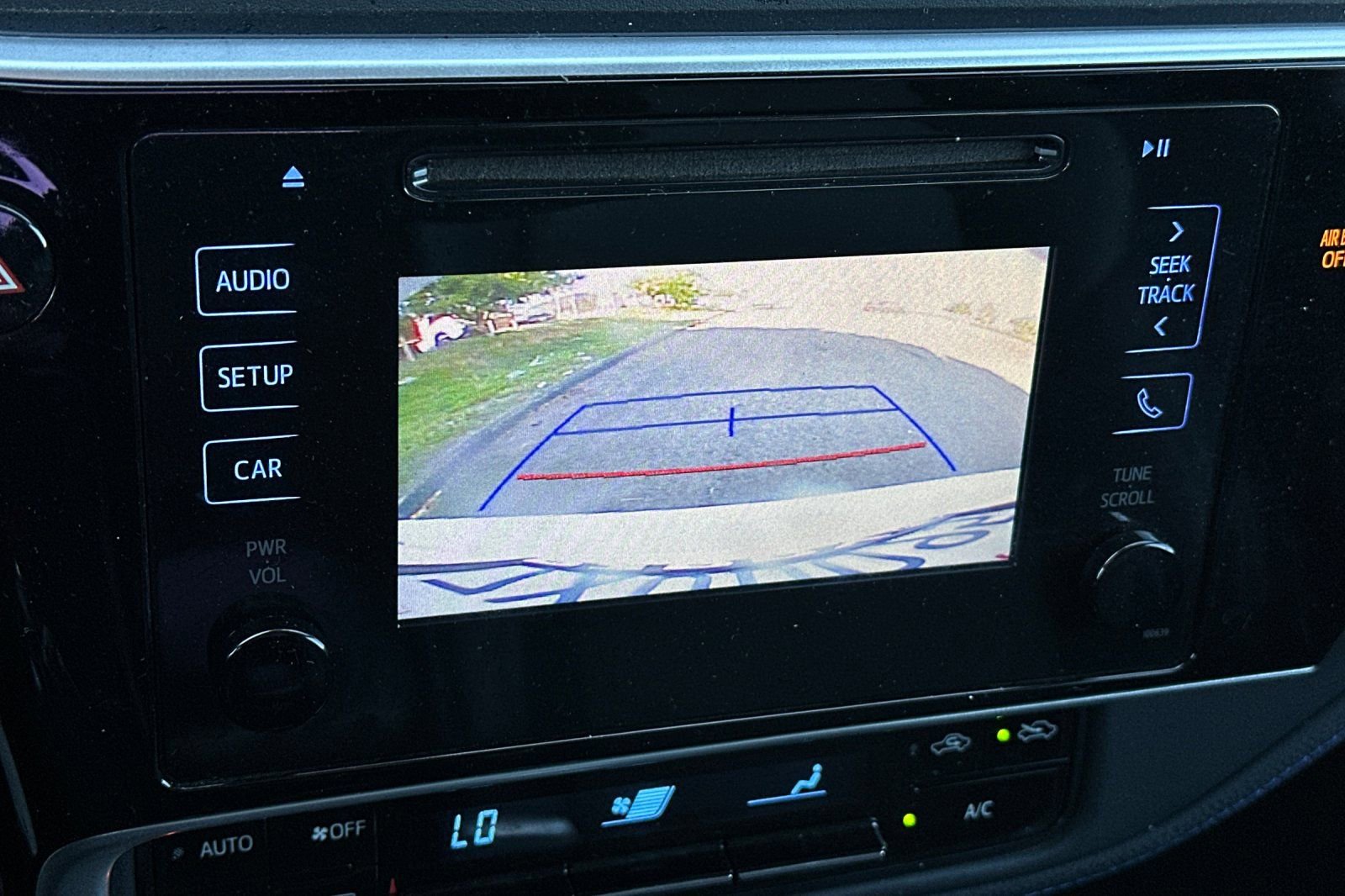 Used 2017 Toyota Corolla SE w/ Carpet Mat Package (TMS) image 19